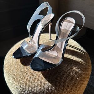 Gianvito Rossi Metropolis Heels size 39 (9)